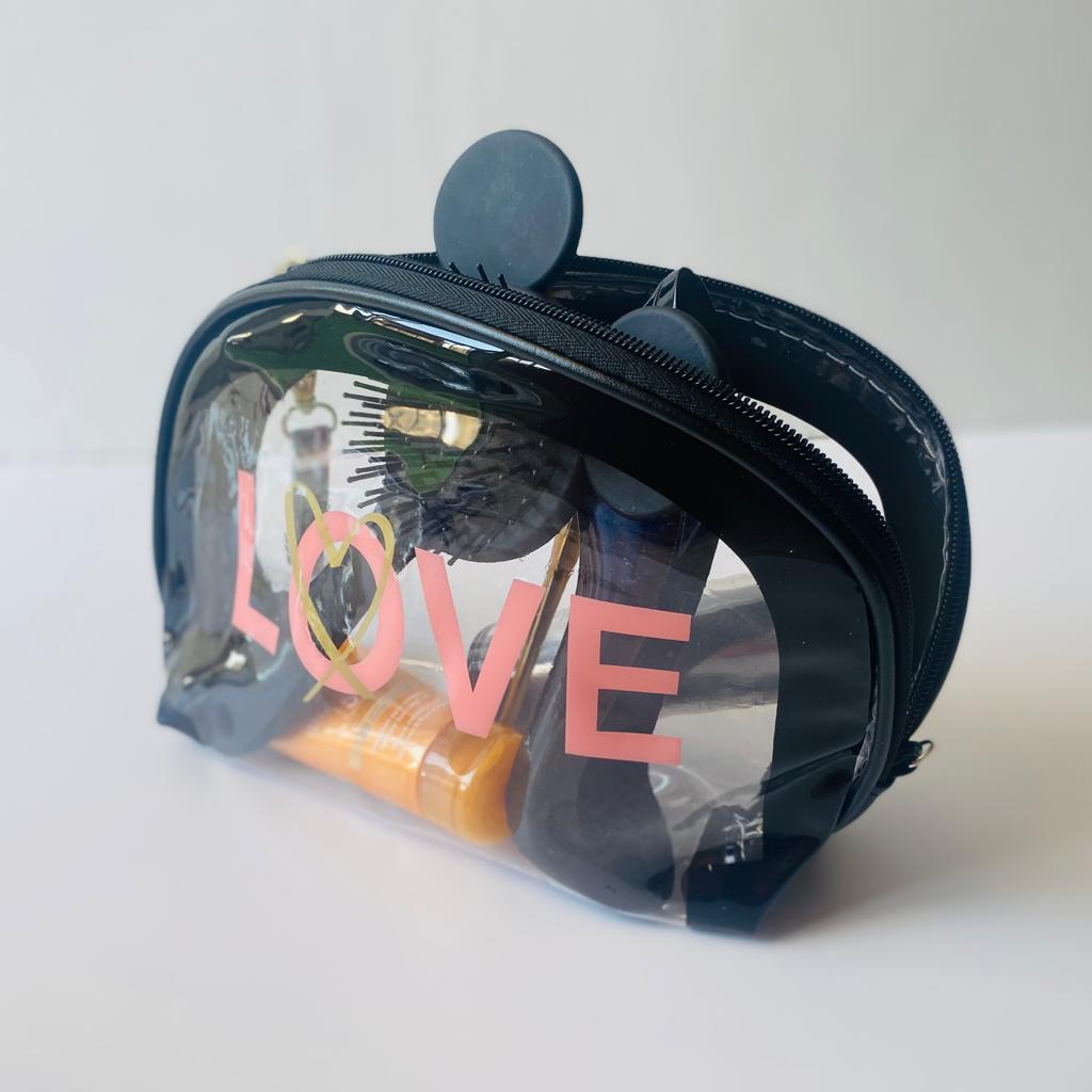 LOVE MACK-UP BAG