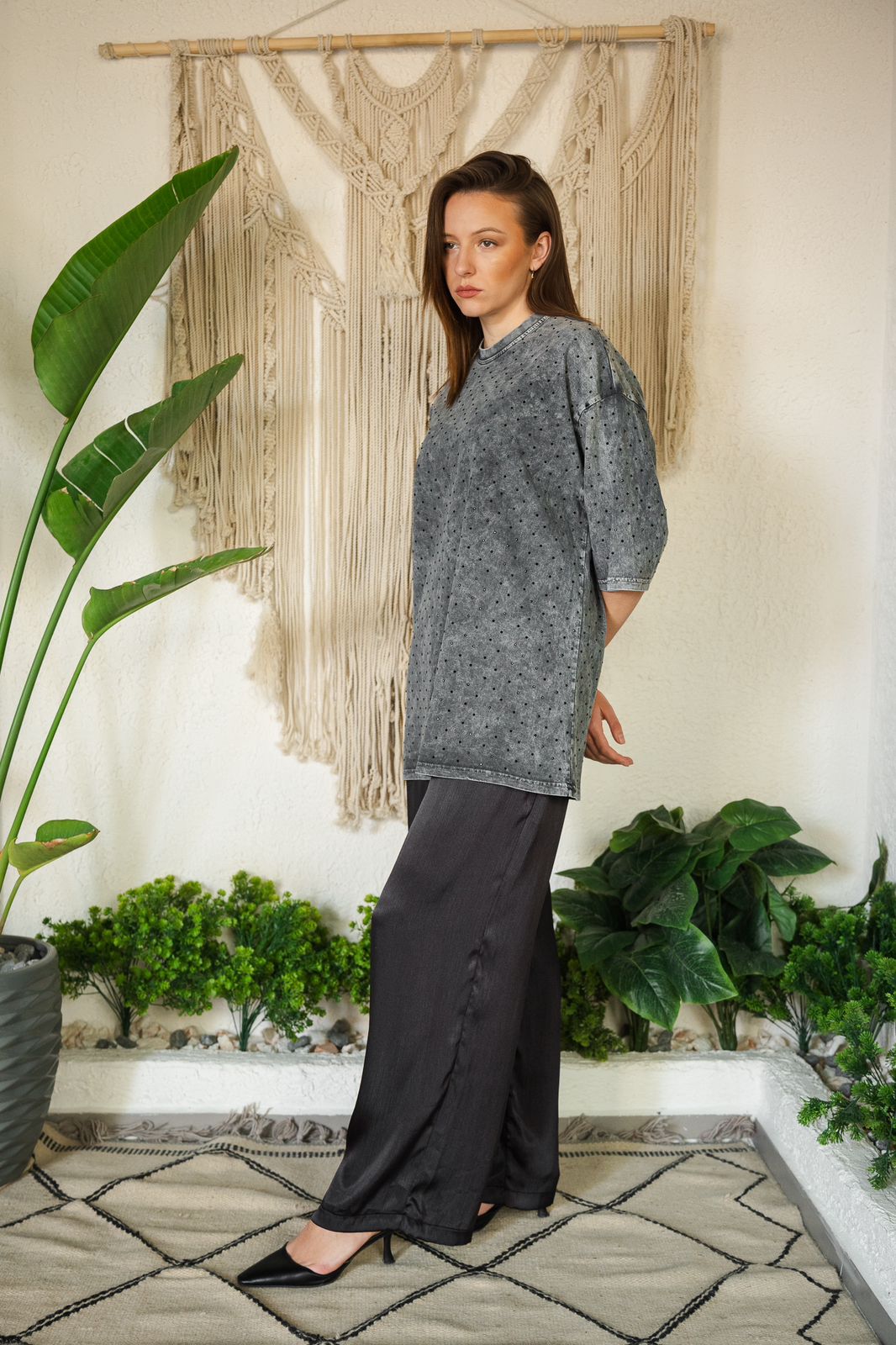 STONE WASHED OVERSIZE TSHIRT WITH STRASS