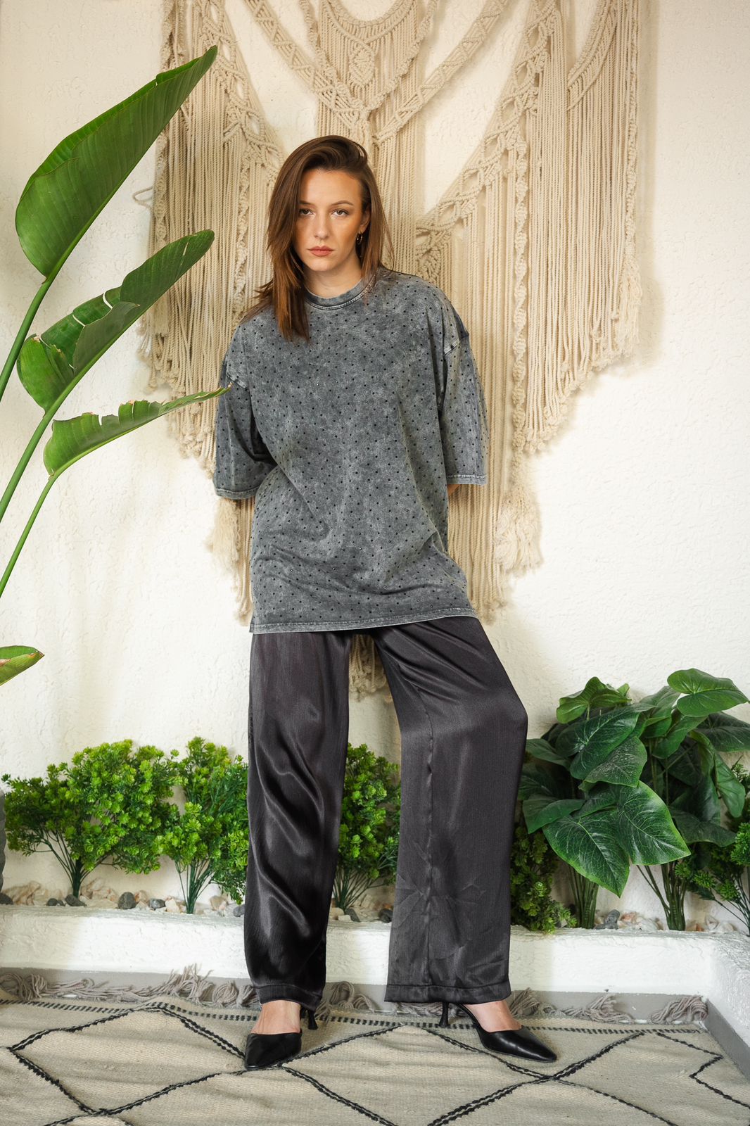 STONE WASHED OVERSIZE TSHIRT WITH STRASS
