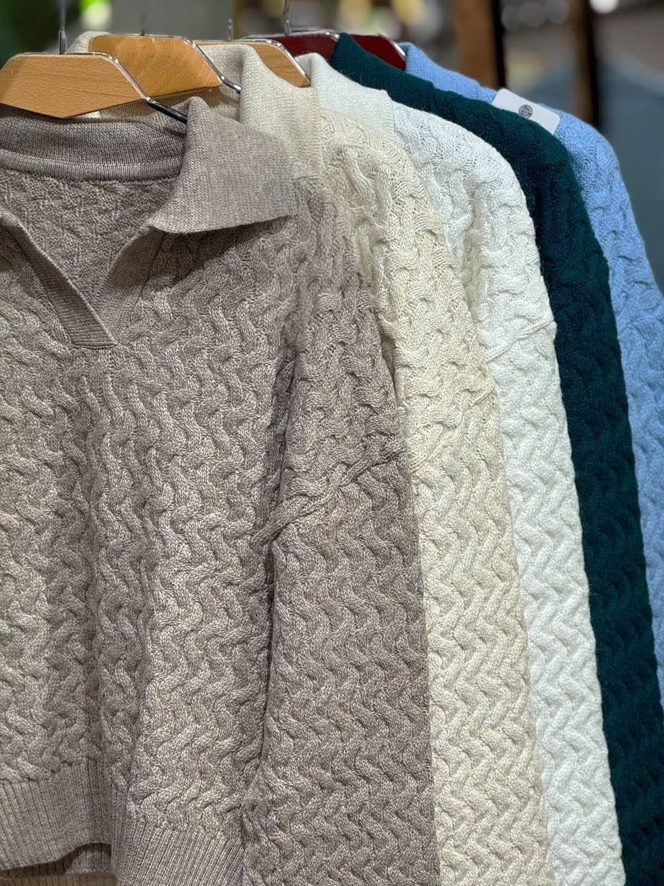 Knitted Women Pullover