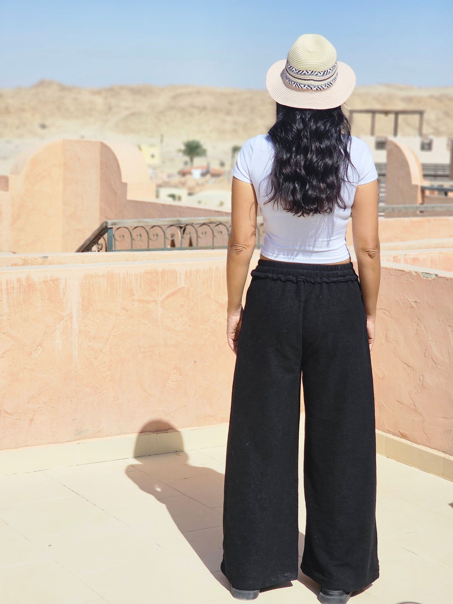 RELAXED WIDE-LEG PANTS