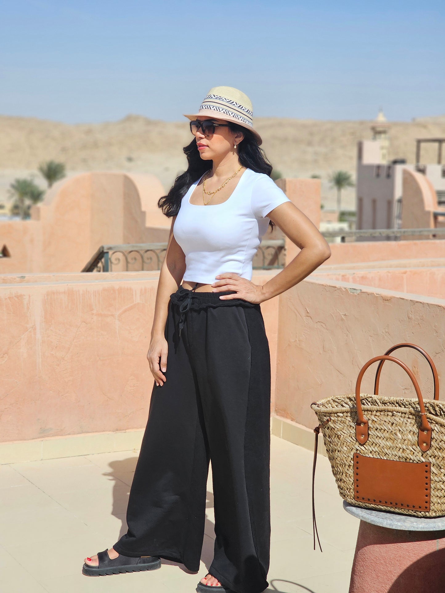 RELAXED WIDE-LEG PANTS