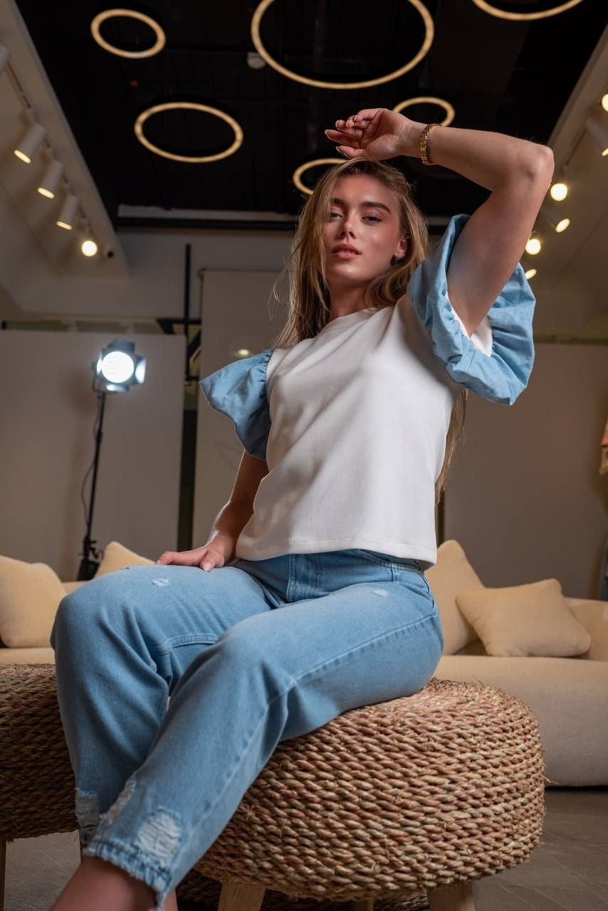 PUFF SLEEVE TOP