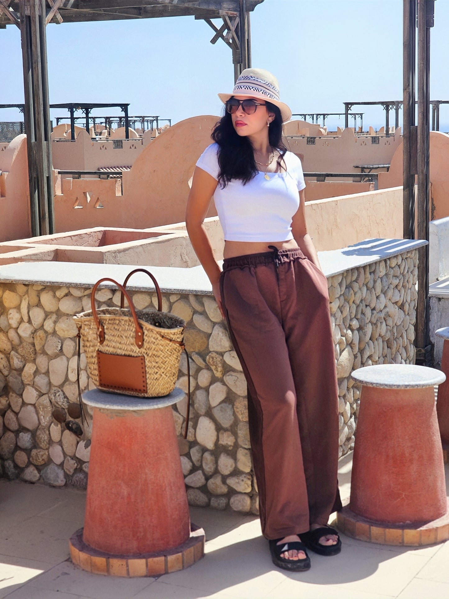 RELAXED WIDE-LEG PANTS