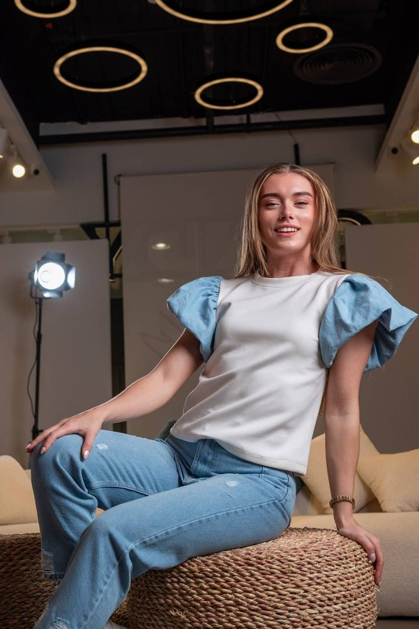 PUFF SLEEVE TOP