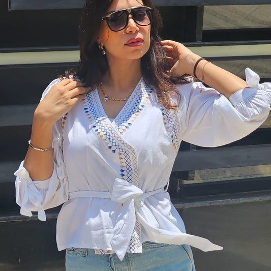 SERMA EMBROIDERY WHITE BLOUSE