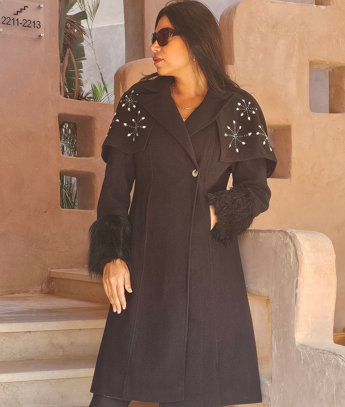 WOOL REMOVABLE STRASS SHOULDERS COAT