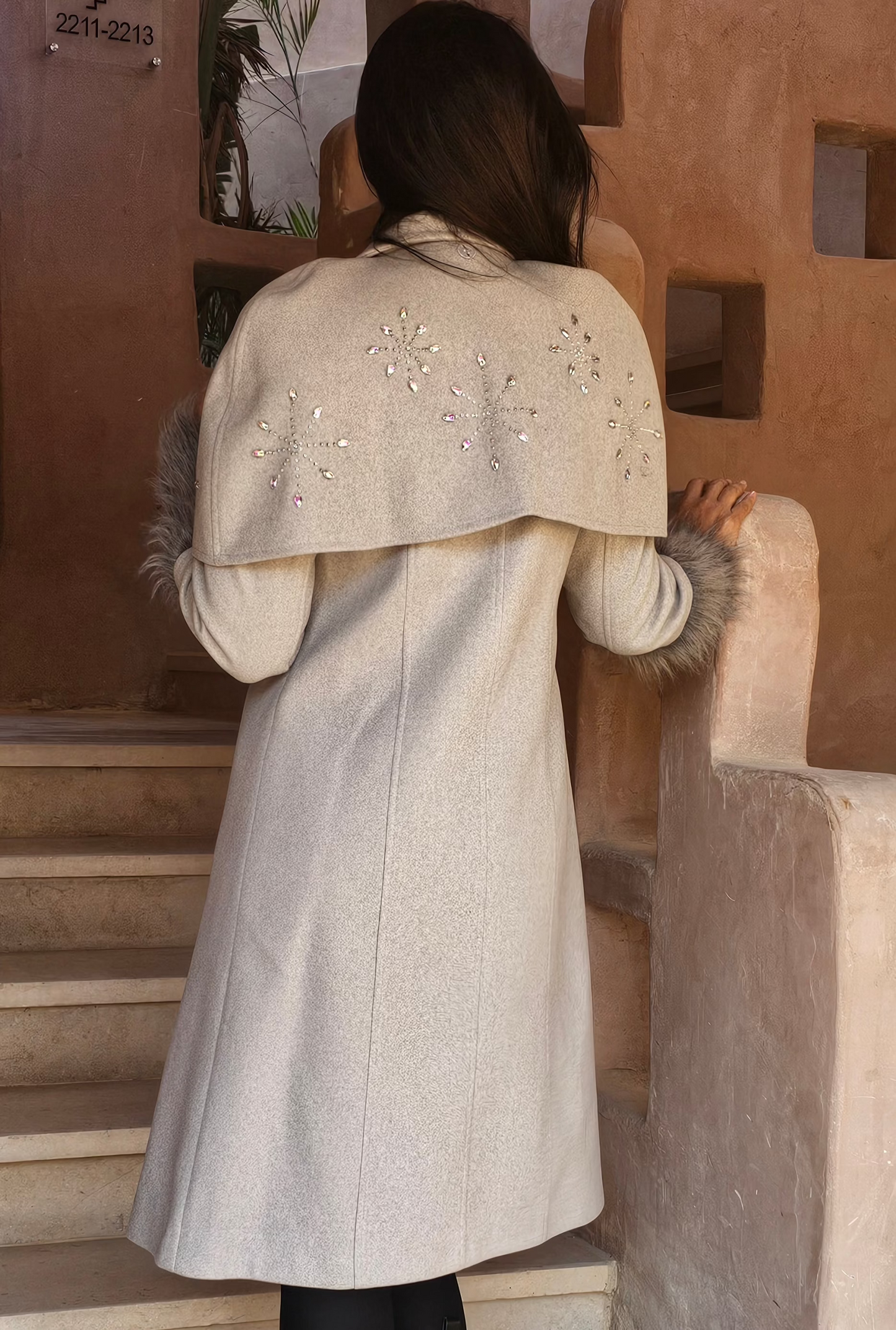 WOOL REMOVABLE STRASS SHOULDERS COAT