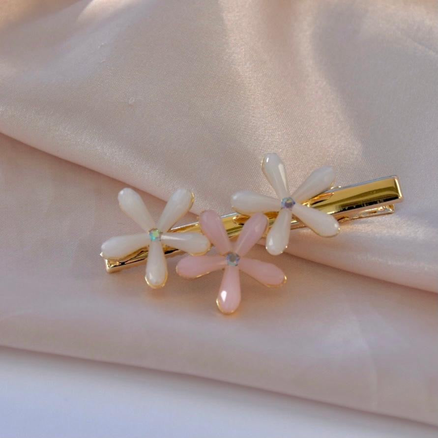 FLOWER HAIR CLIPS