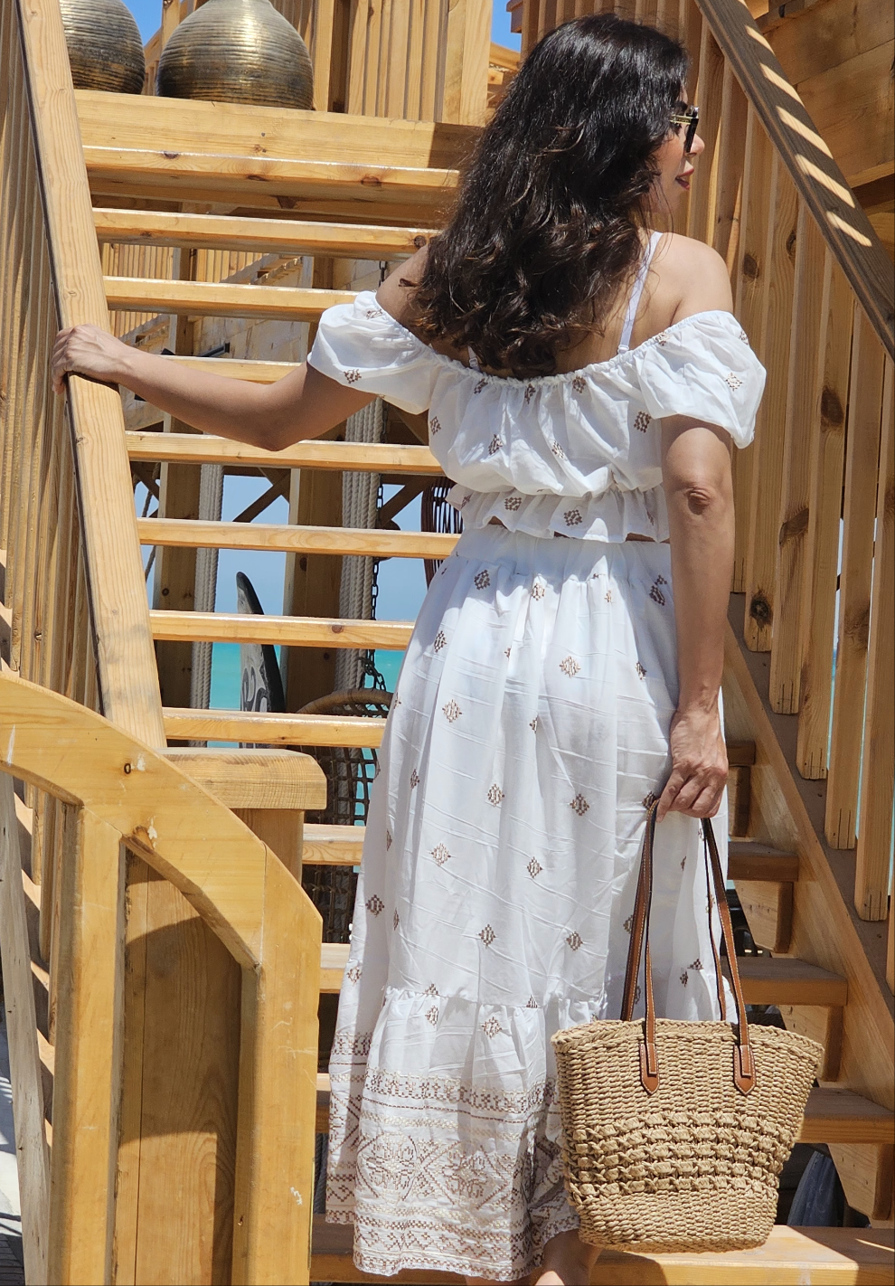 BEIGE & WHITE 2 PIECES SET