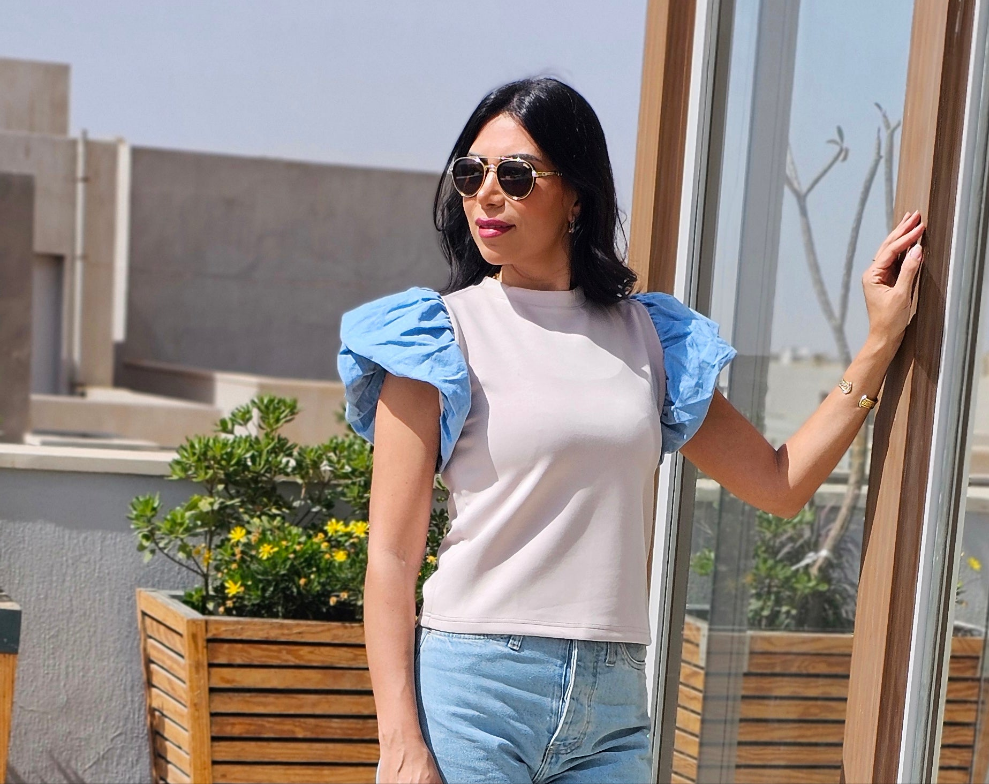 PUFF SLEEVE TOP