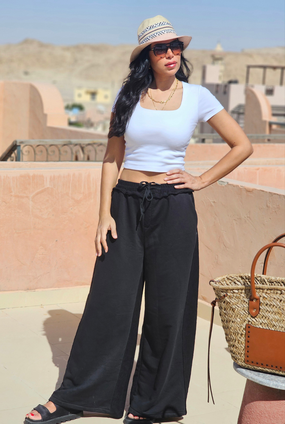 RELAXED WIDE-LEG PANTS