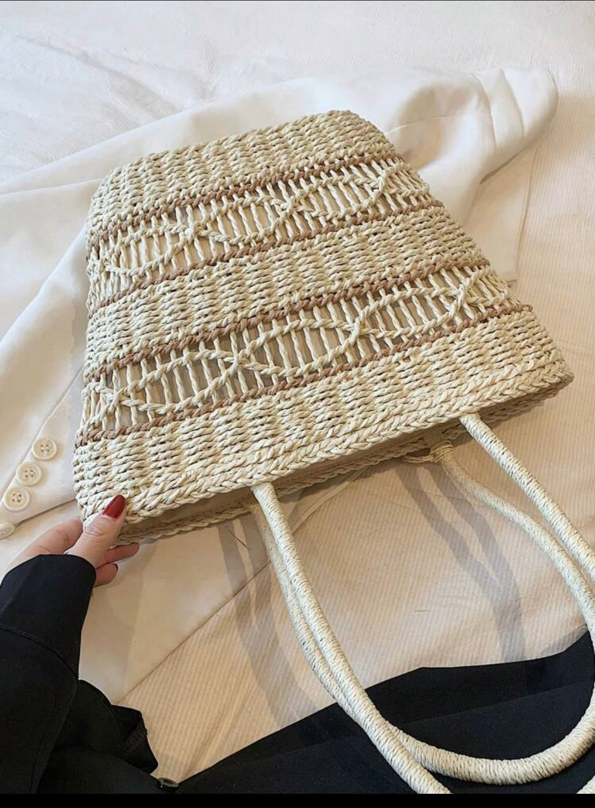 HANDWOVEN BEACH BAG