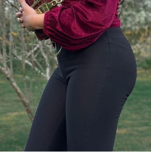 BLACK FLAIR PANTS