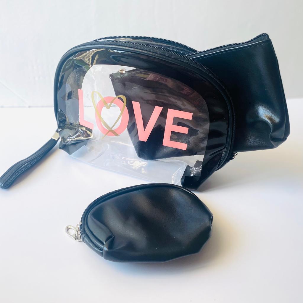 LOVE MACK-UP BAG