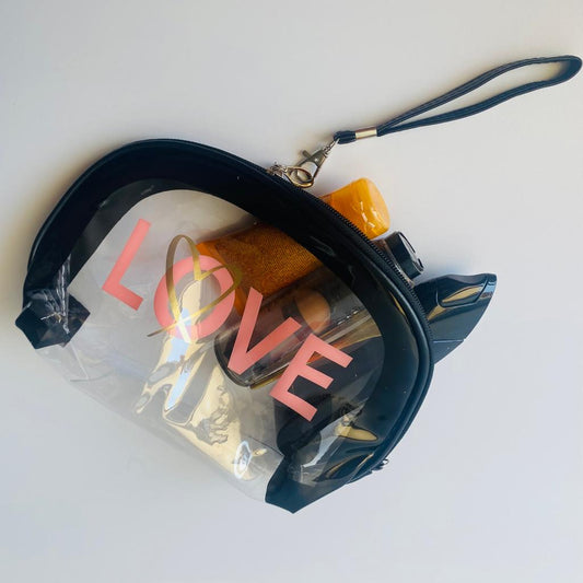 LOVE MACK-UP BAG