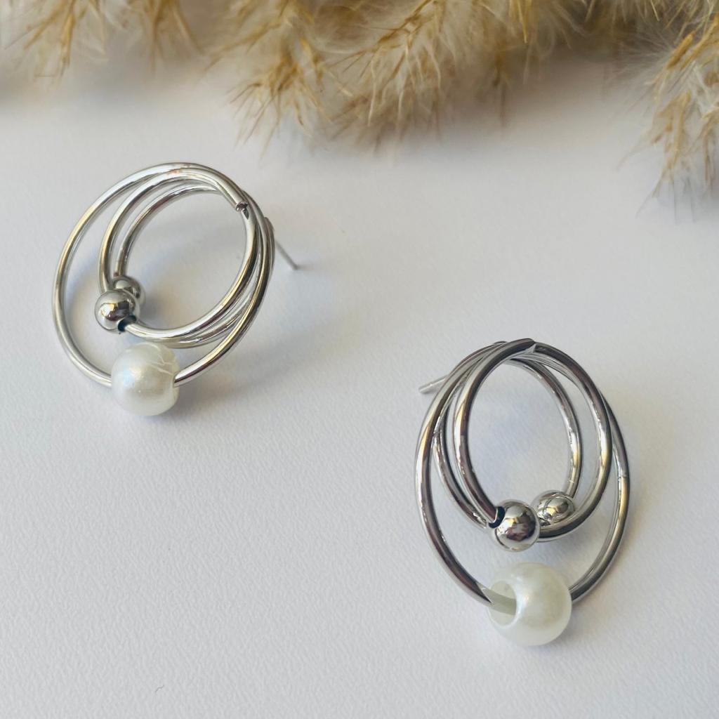 PEARL HOOPS EARRINGS