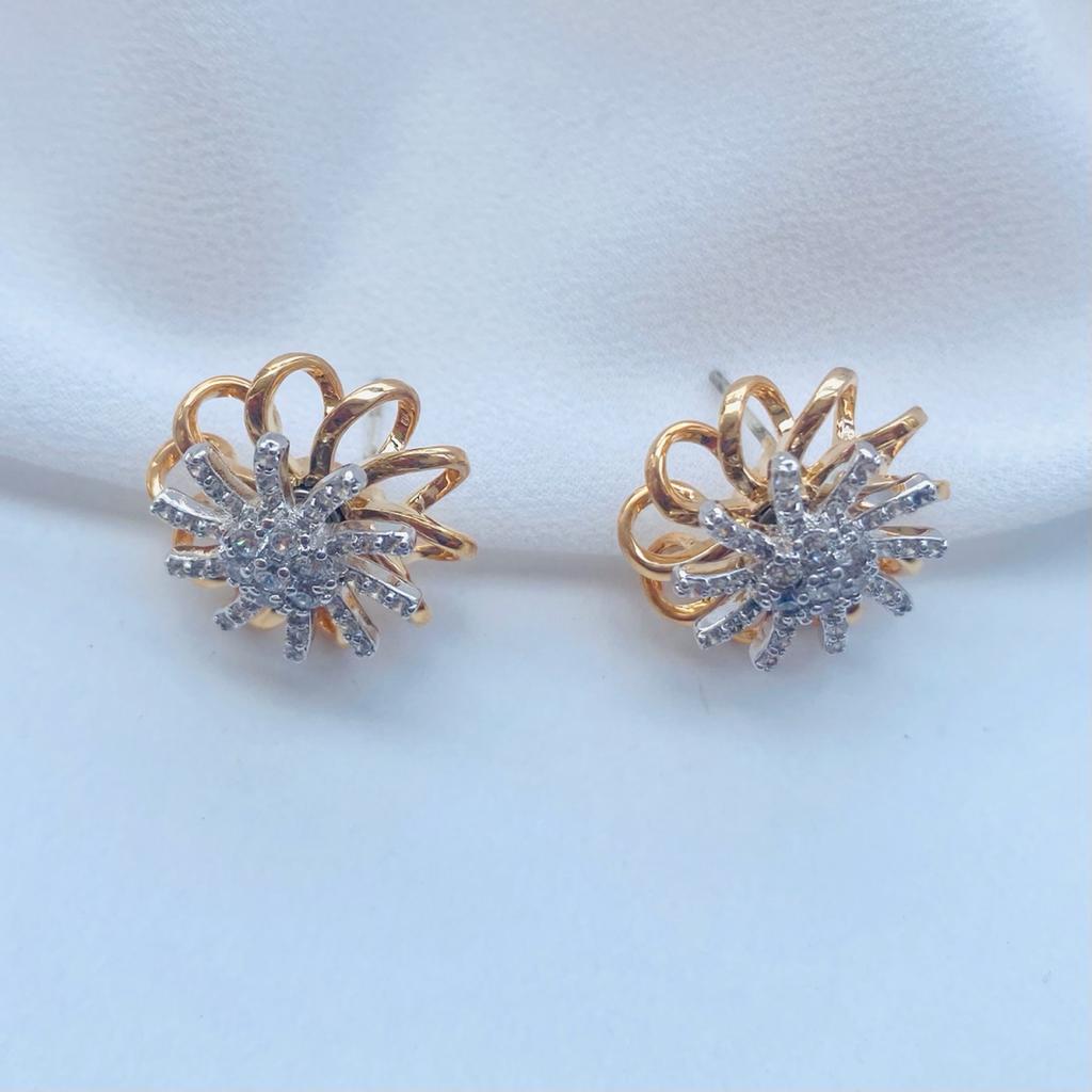 CRYSTAL FLOWER STUD EARRINGS