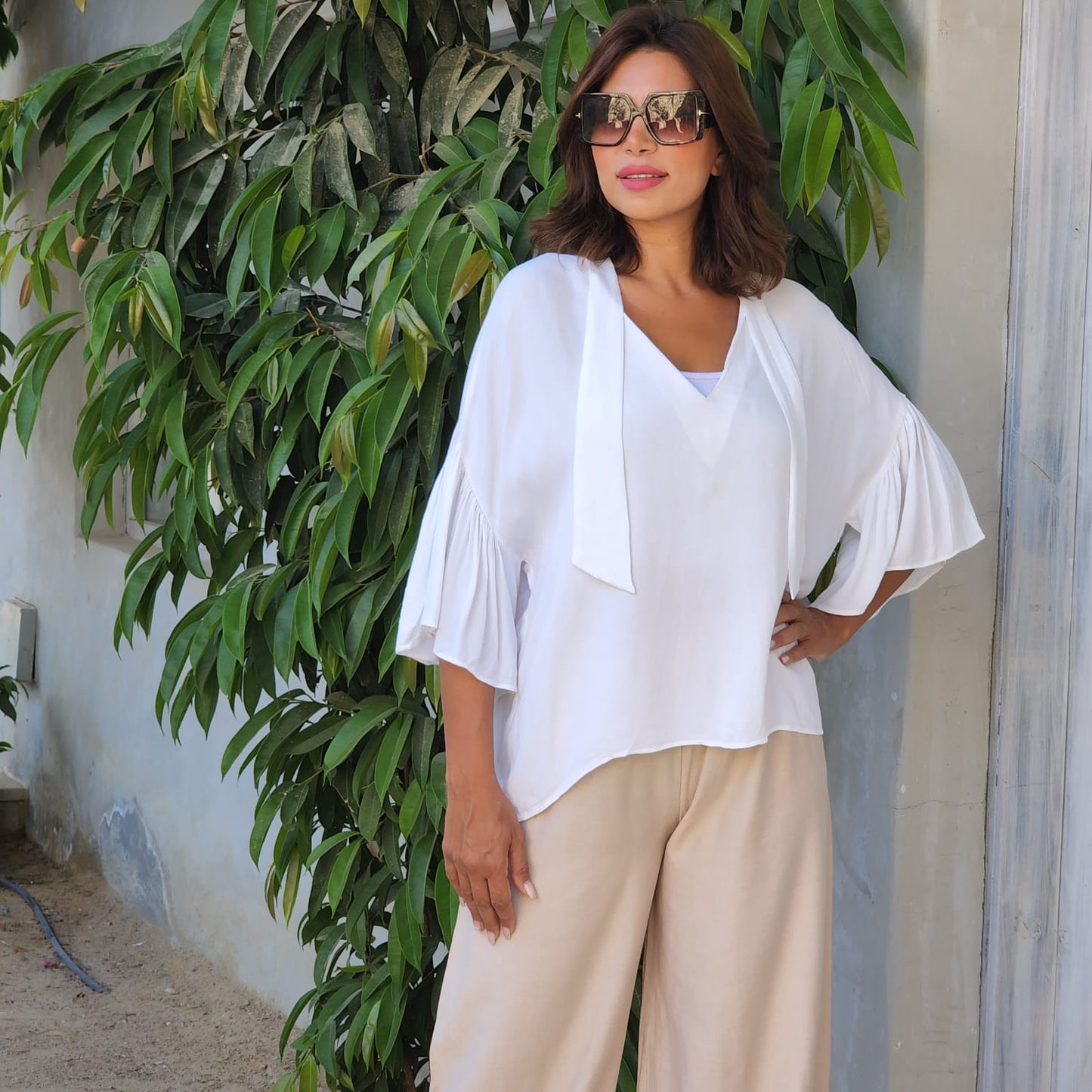WHITE BLOUSE