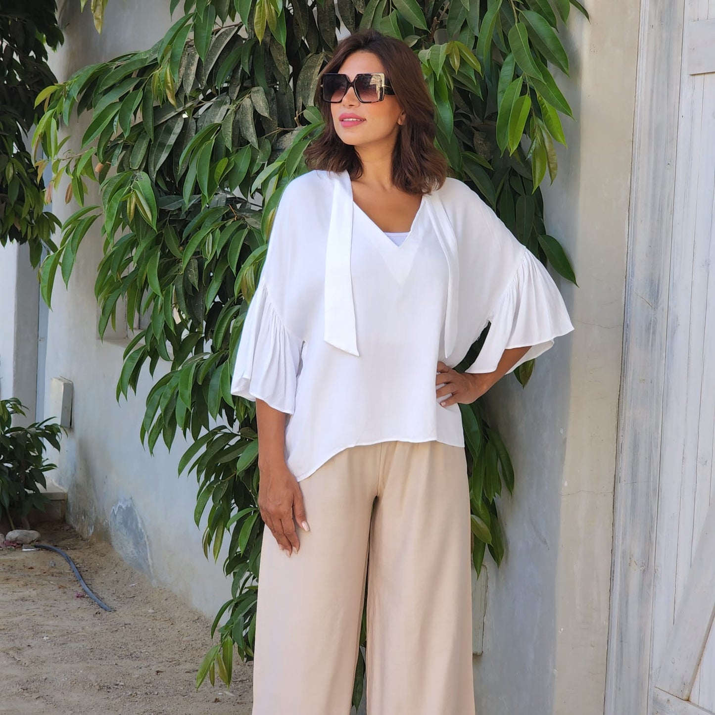WHITE BLOUSE