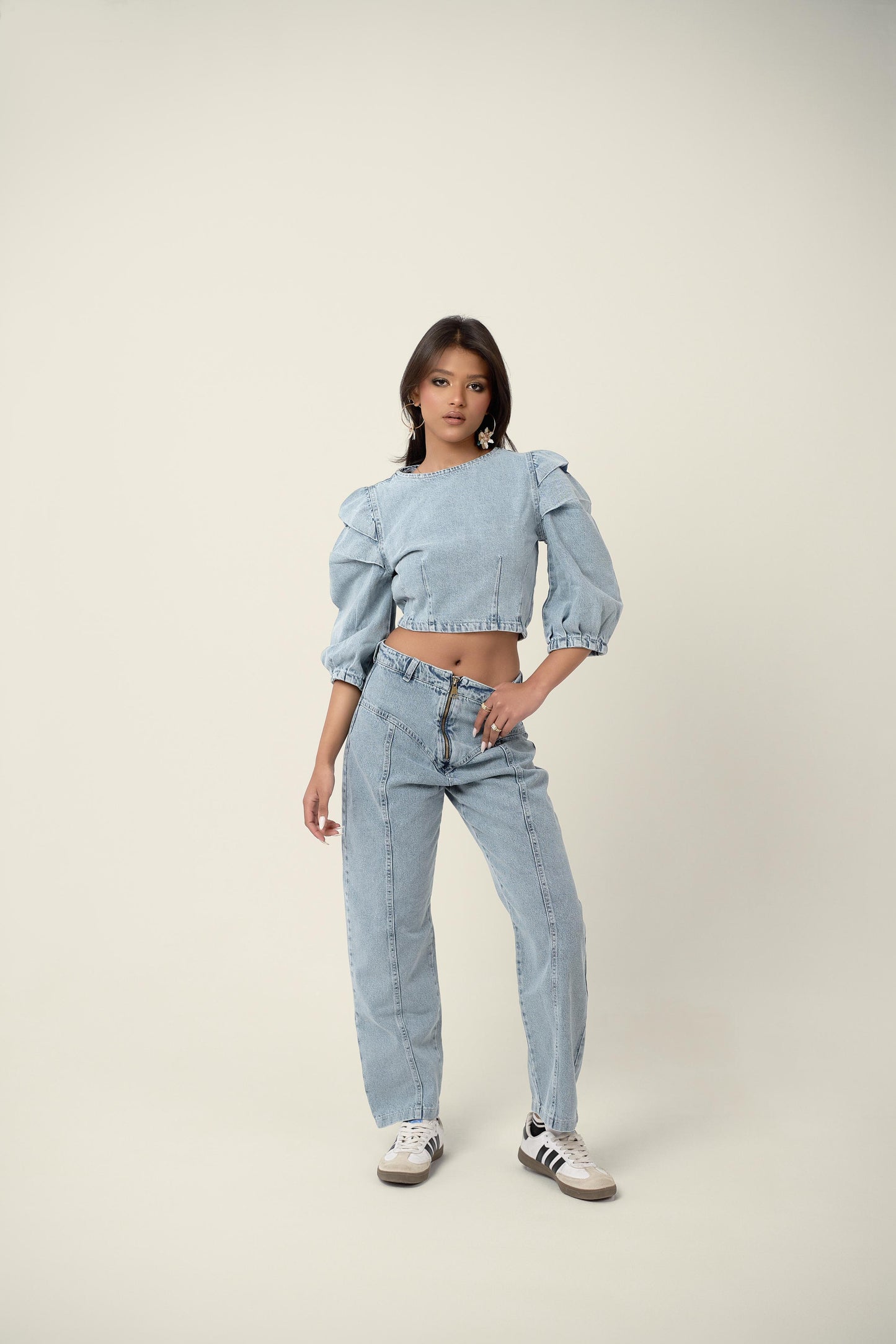 PUFFED SLEEVE DENIM CROP TOP