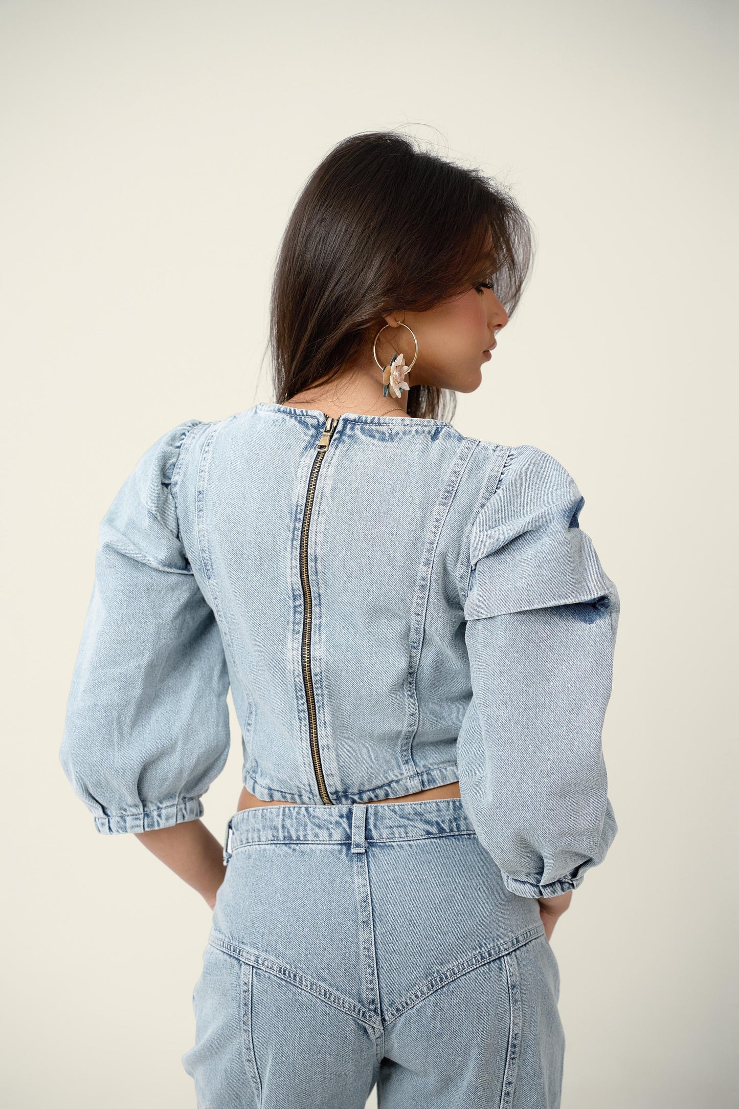 PUFFED SLEEVE DENIM CROP TOP