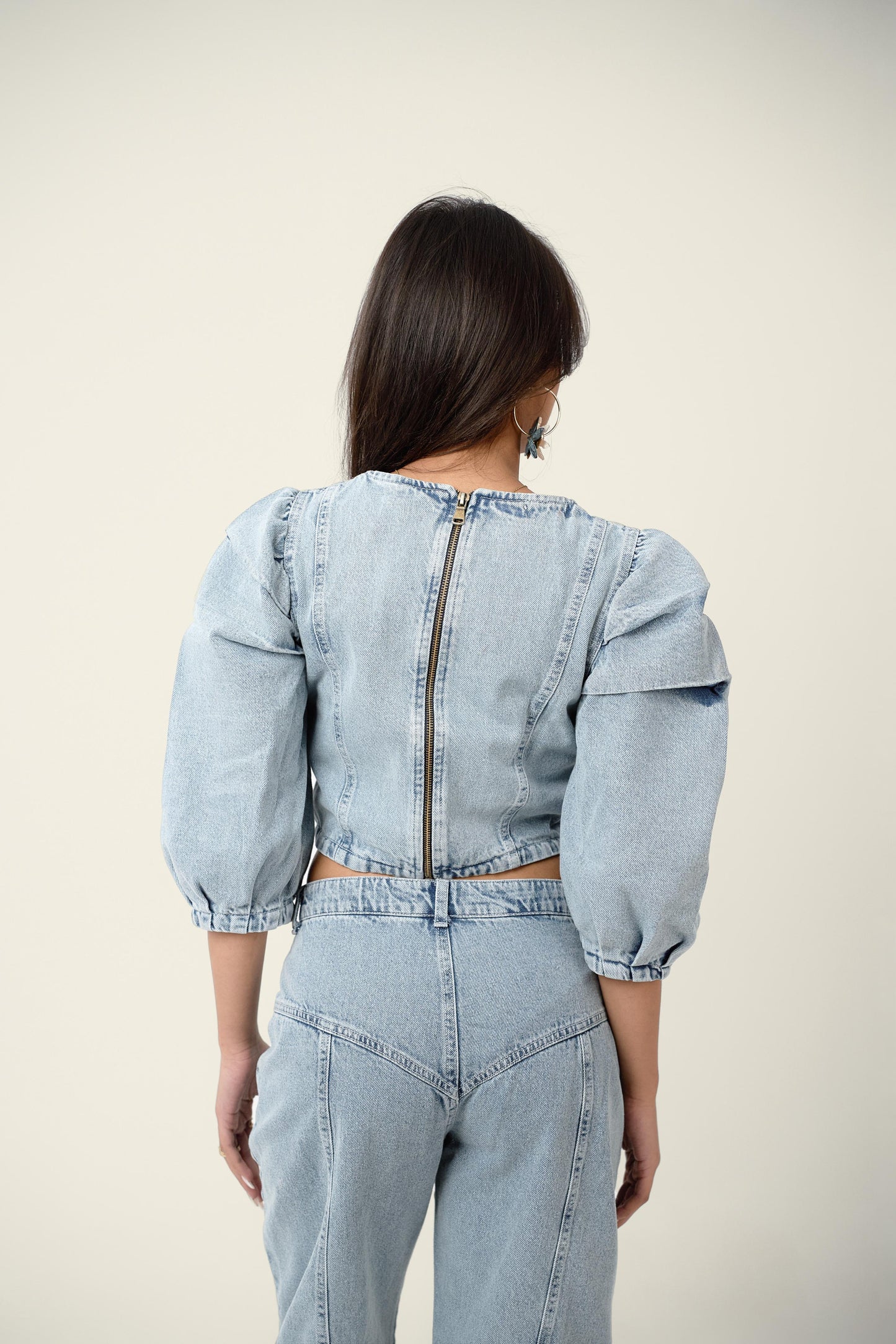 PUFFED SLEEVE DENIM CROP TOP