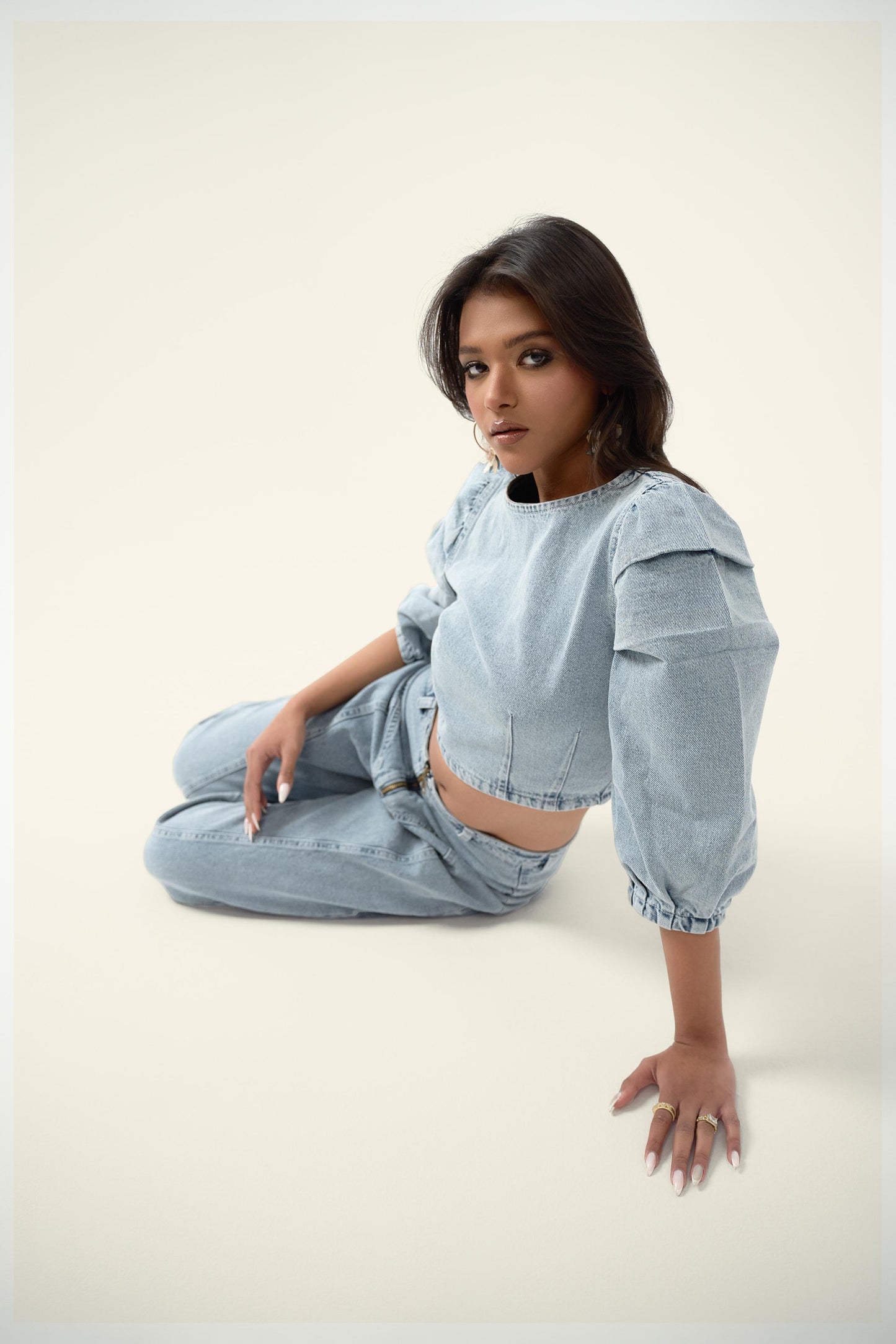 PUFFED SLEEVE DENIM CROP TOP