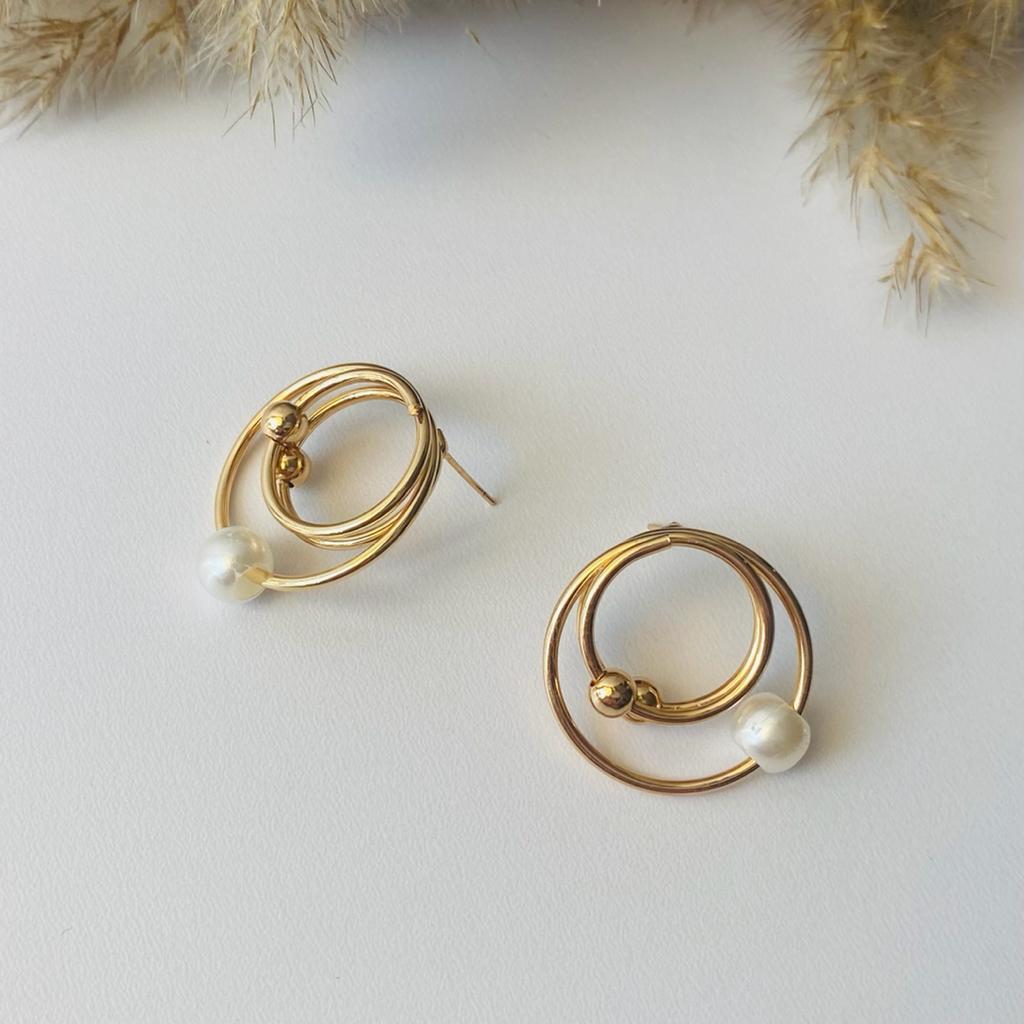 PEARL HOOPS EARRINGS