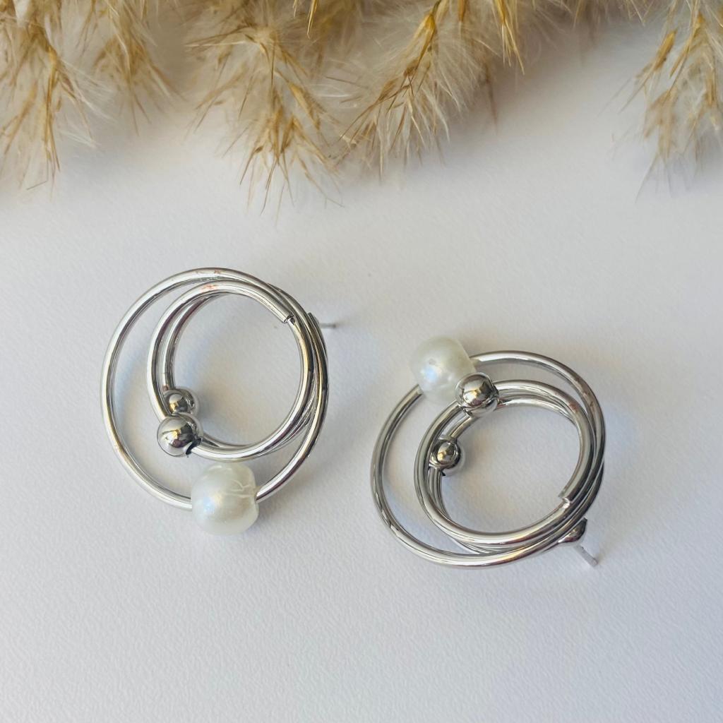 PEARL HOOPS EARRINGS