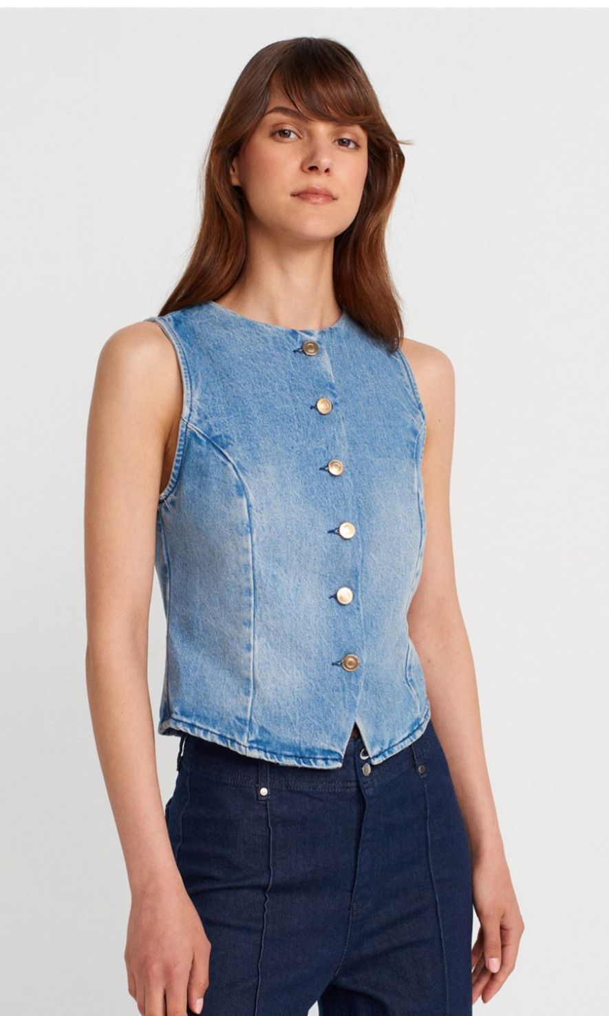 BUTTON-DOWN SLEEVELESS DENIM VEST(Made in Turkey 🇹🇷)
