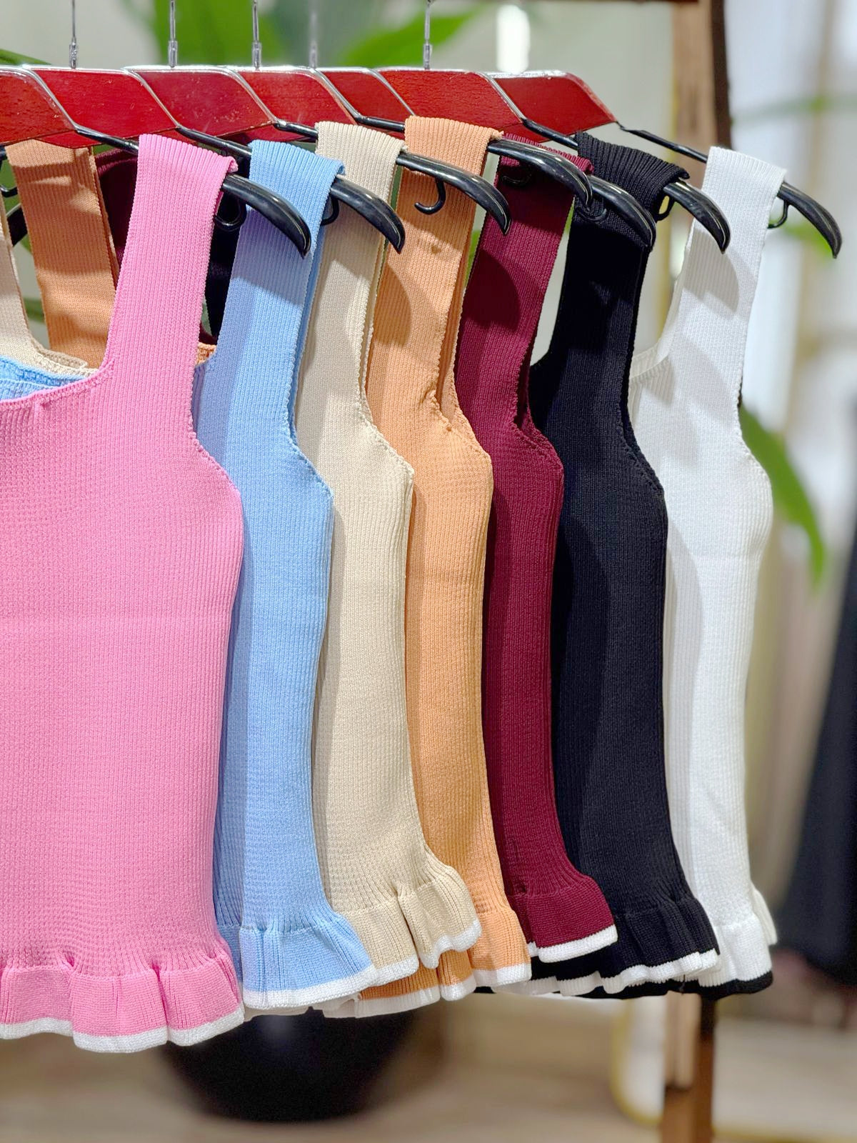 RIPPED RUFFLE TRIM TANK TOP