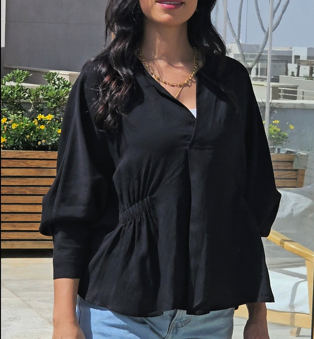 RELAXED FIT V-NECK  BLOUSE