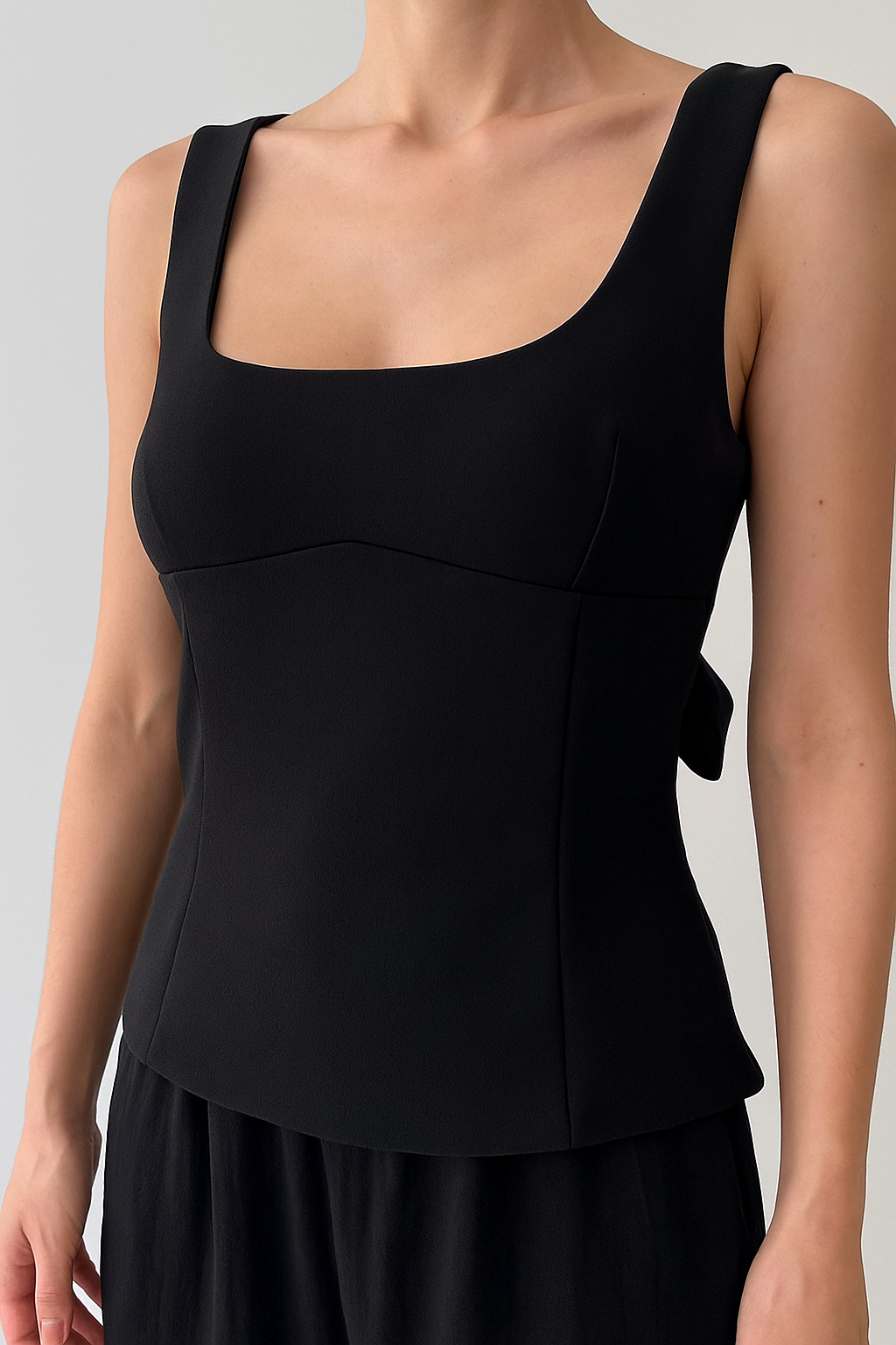 ELEGANT BACK TIE SLEEVELESS TOP (Made in Turkey 🇹🇷)
