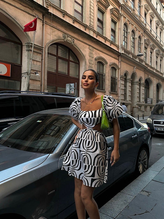 MONOCHROME CUT OUT PUFF SLEEVE DRESS (Made in Turkey 🇹🇷)