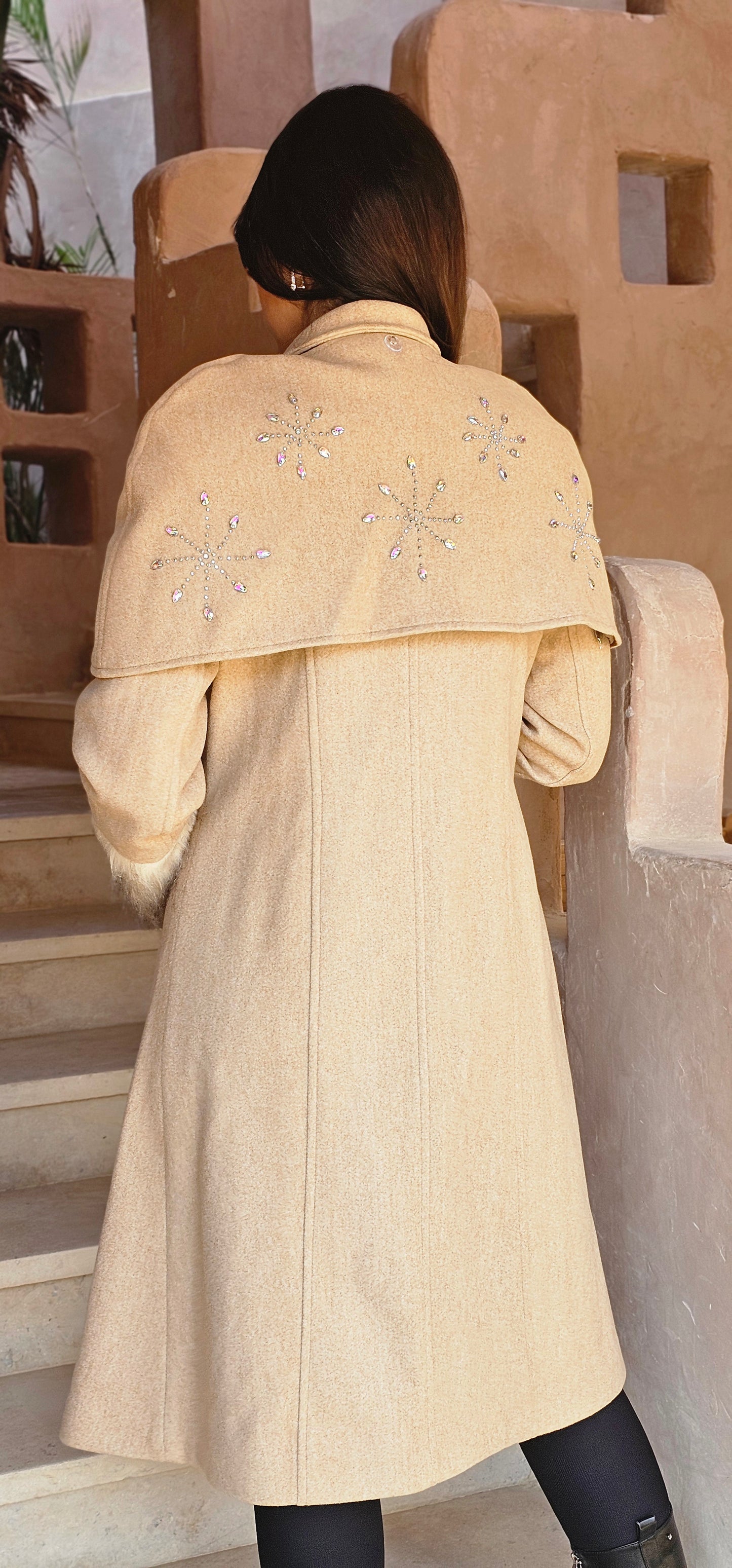 WOOL REMOVABLE STRASS SHOULDERS COAT