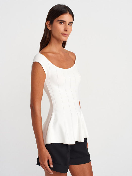 WHITE PEPLUM KNIT TOP(Made in Turkey 🇹🇷)