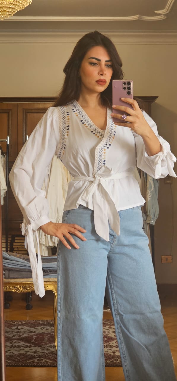 SERMA EMBROIDERY WHITE BLOUSE
