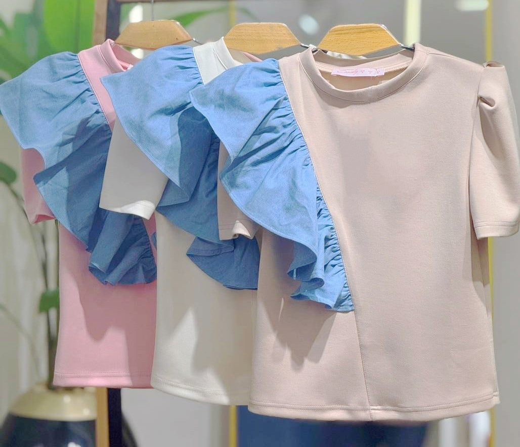 ASYMMETRICAL PUFF SLEEVE TOP